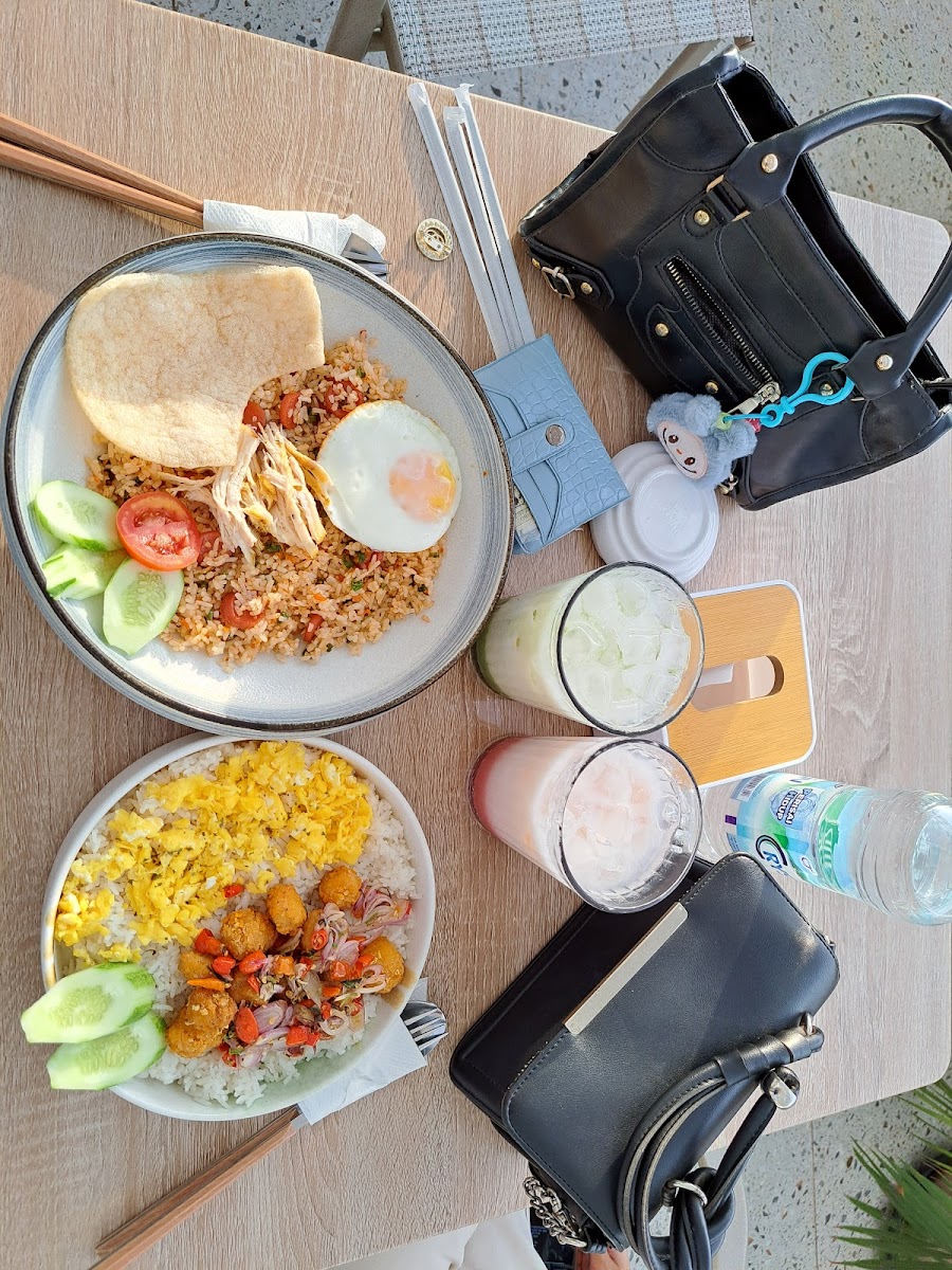Omni Coffee & Eatery 2.0 Photo 9