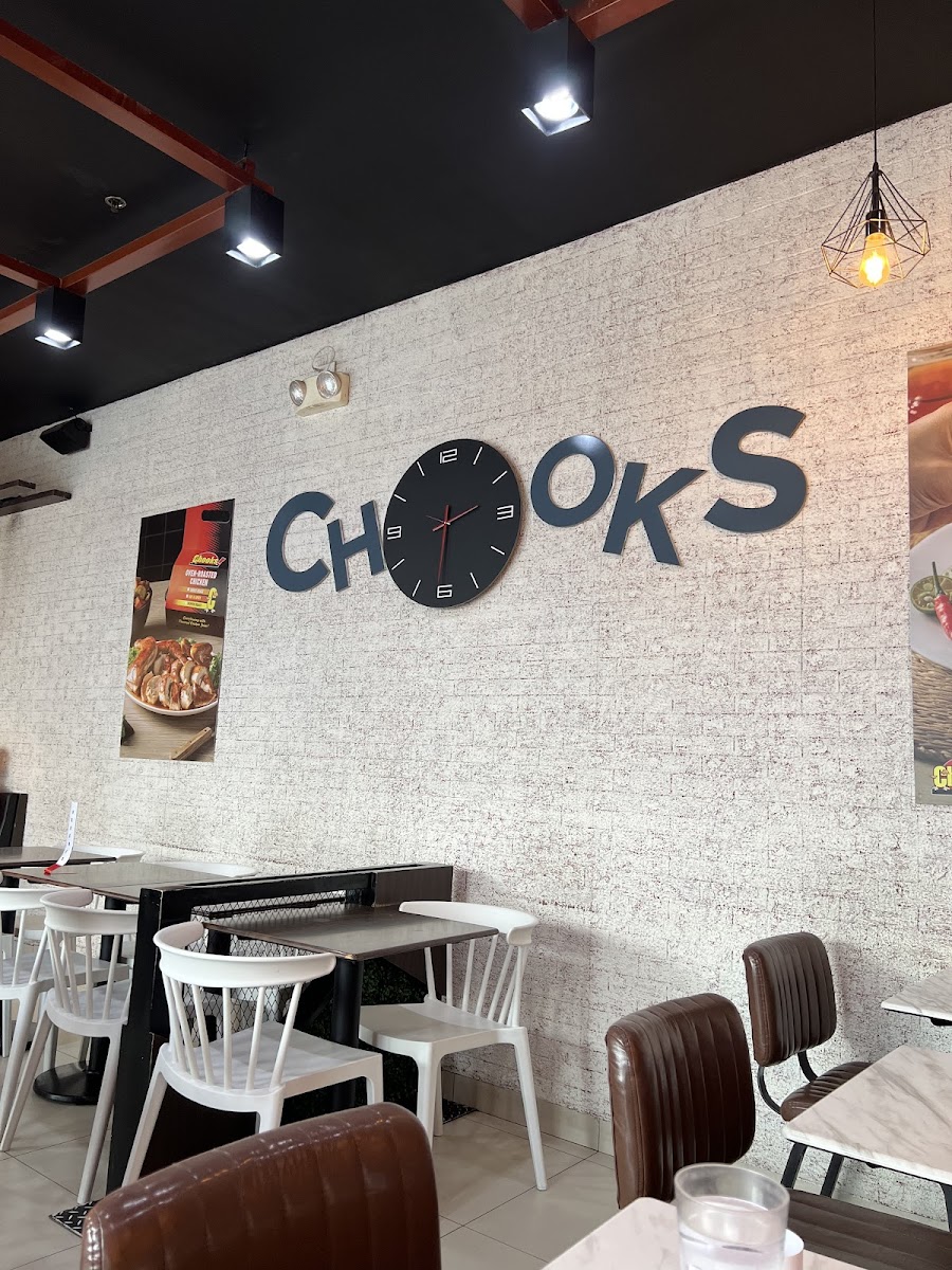 Chooks! Dine-In SM Hypermarket MOA Photo 4