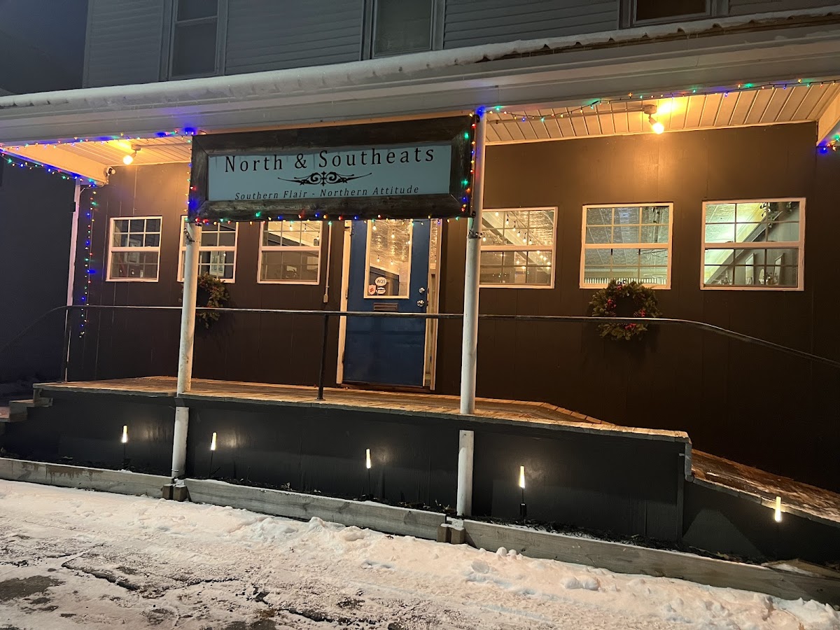 North & Southeats Restaurant Photo 2