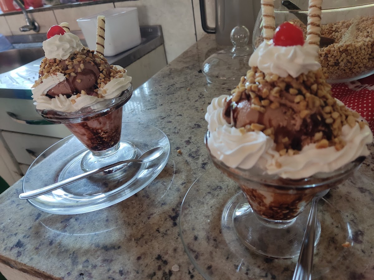 PH Sorveteria Photo 3