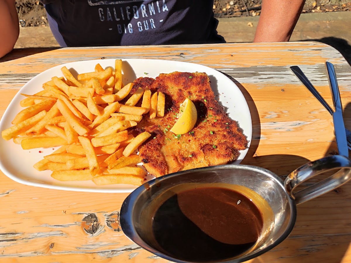 Zur Alten Tanke - Grill & Bar Photo 2