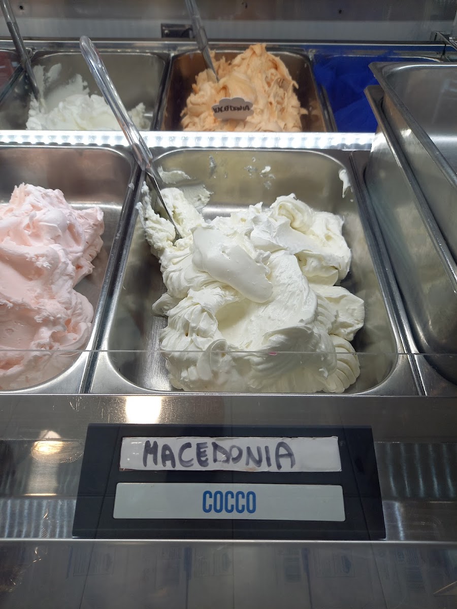 Gelateria Iceberg Di Bonomelli Photo 2