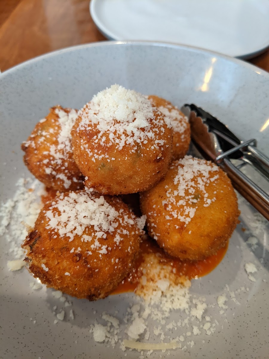 SoLita Pizzeria, Restaurant & Bar Photo 8