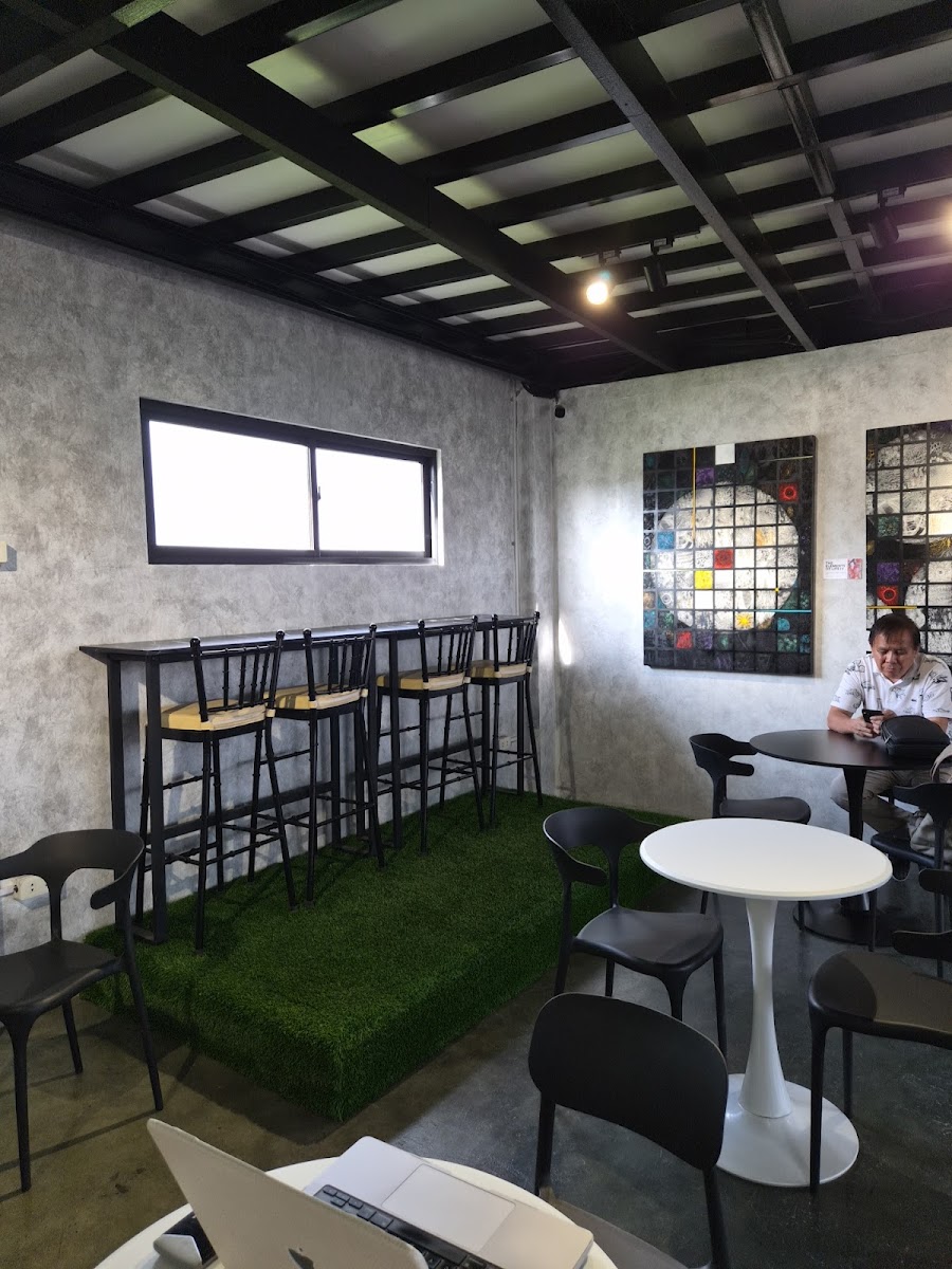 18 Grams Cafe Photo 3