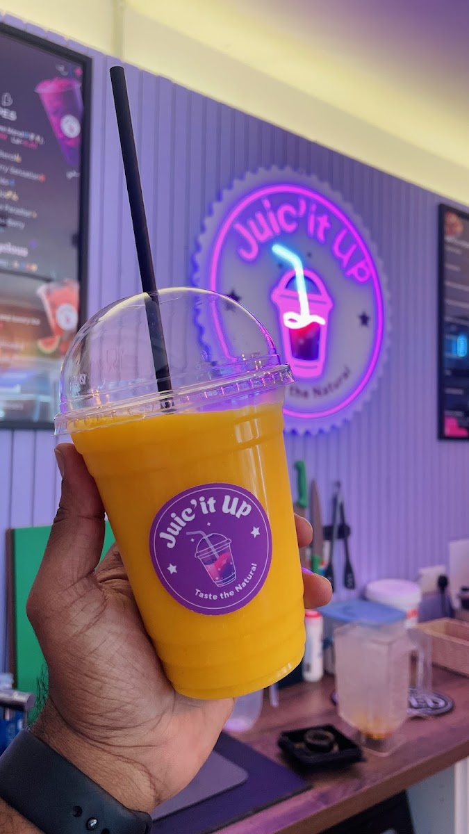 JUICIT UP - Buns n’ wings Photo 5