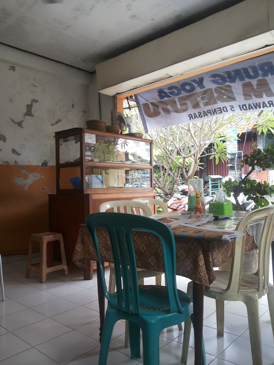 Warung Yoga Ayam Betutu