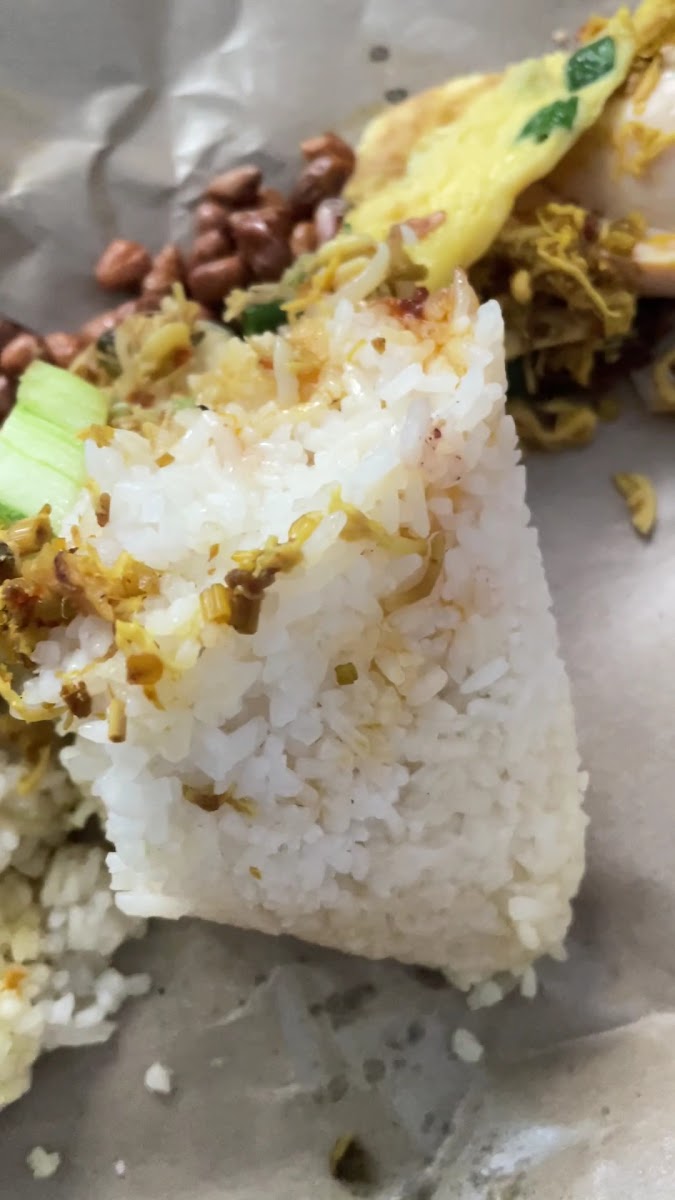 Warung Yoga Ayam Betutu Photo 2
