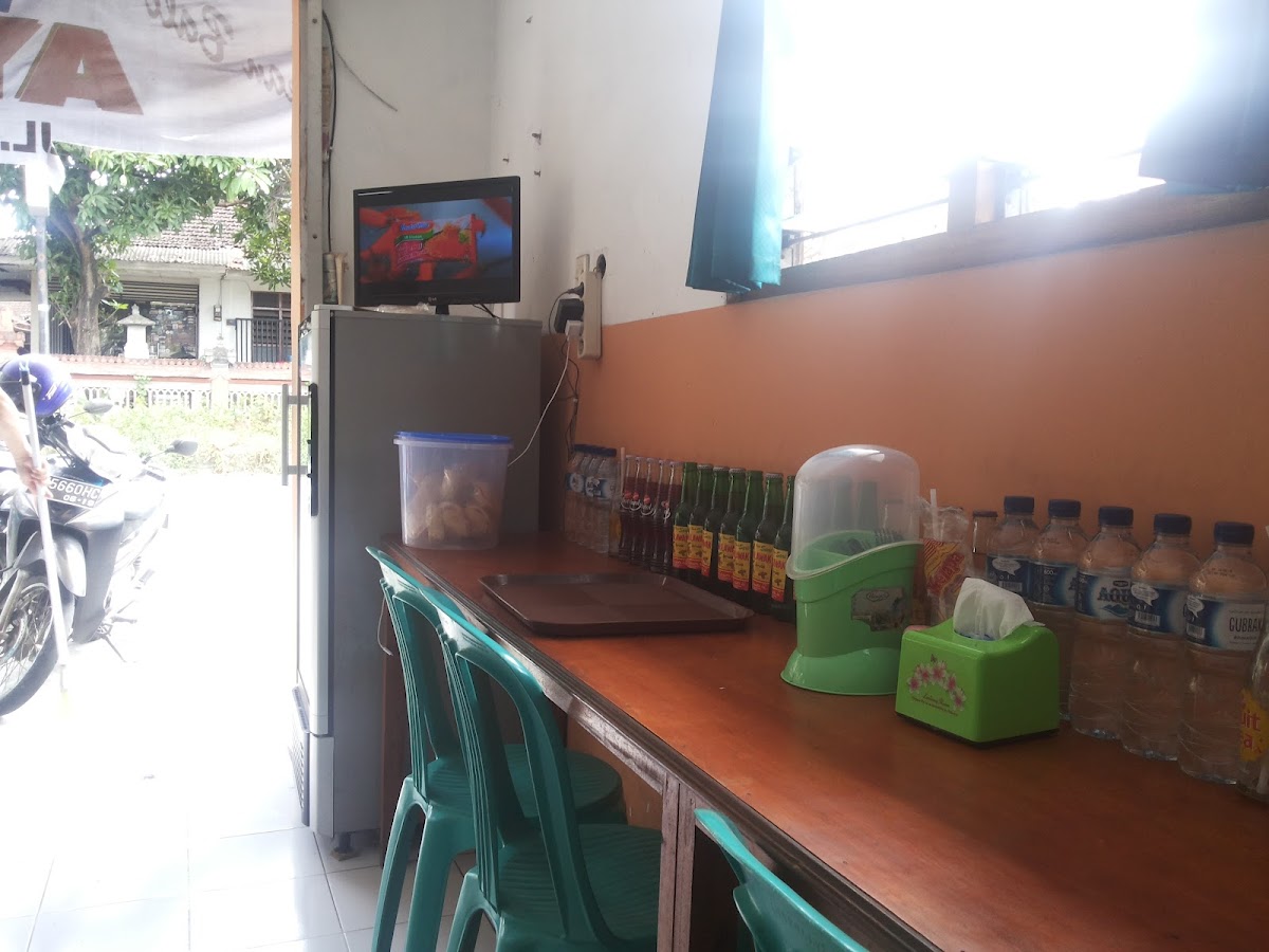 Warung Yoga Ayam Betutu Photo 9