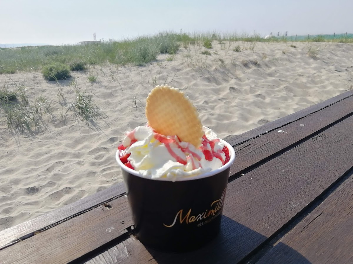Maximillian's eis milch mocca bar Warnemünde Photo 8