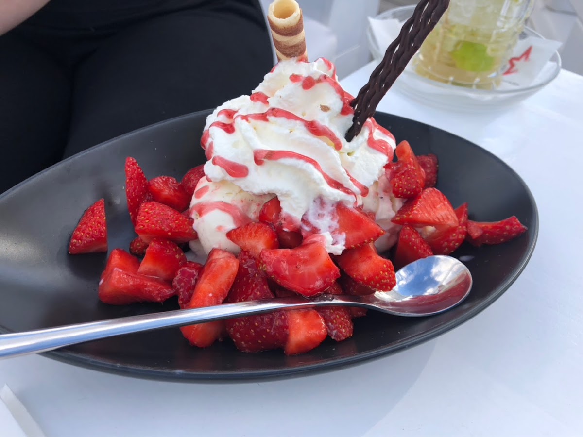 Maximillian's eis milch mocca bar Warnemünde Photo 9