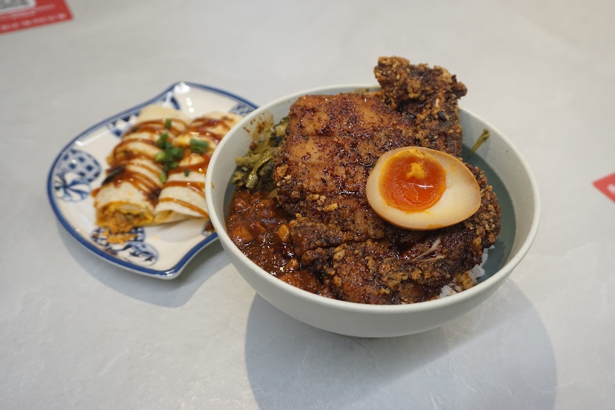 Chew Taiwan (Central) Photo 8