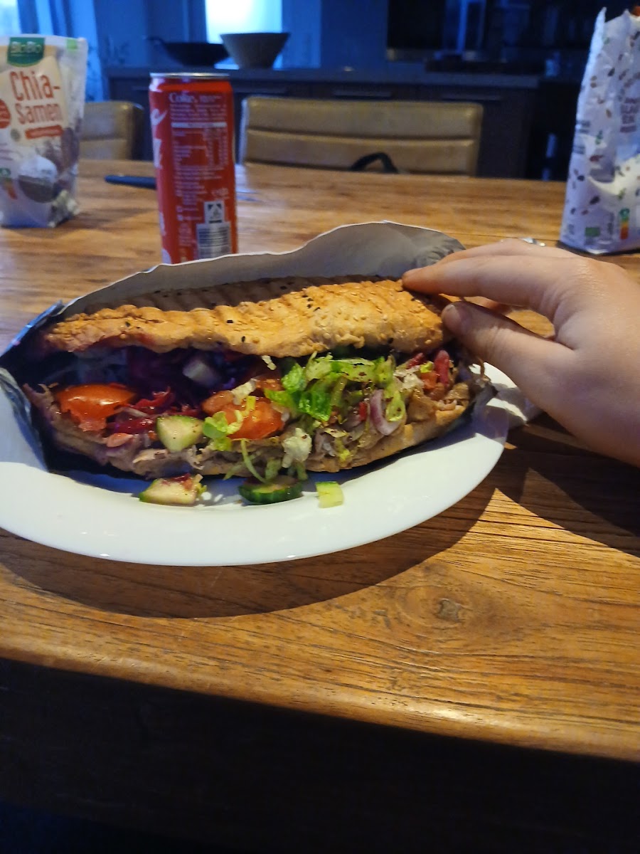 CENTER DÖNER & PİZARİA Photo 5