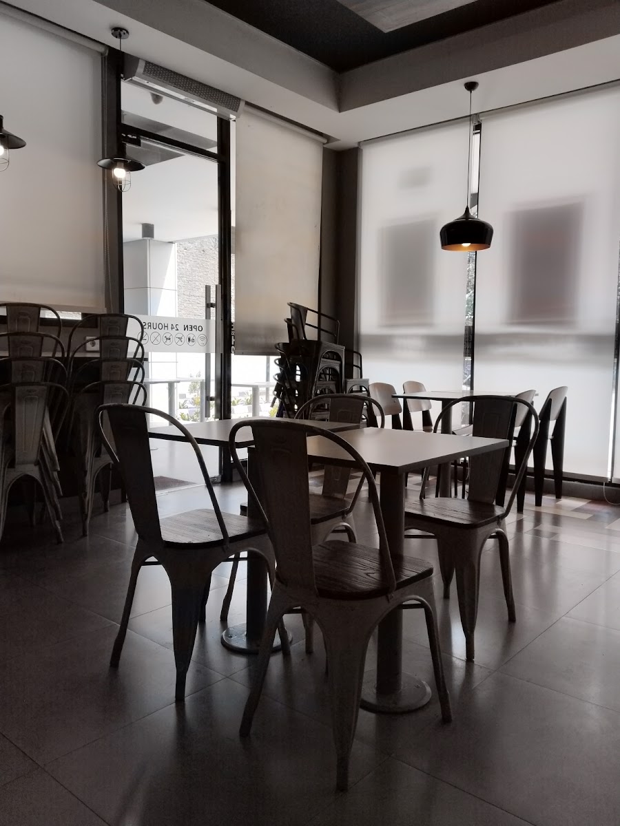 Richeese Factory Cipondoh Photo 3