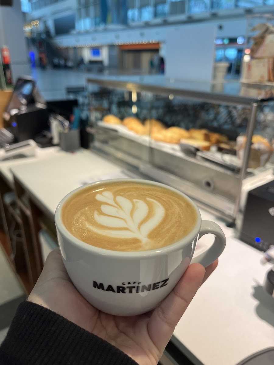 Café Martinez Photo 4