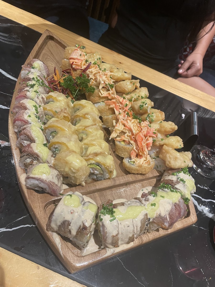 Sakana Sushi Fusion Photo 4