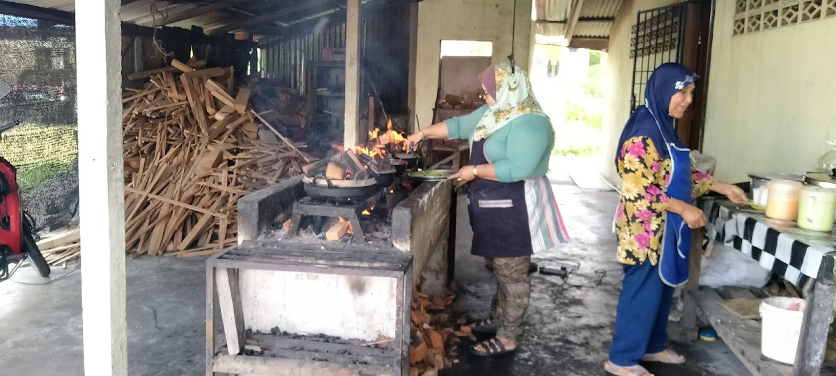 Warong Kuih Bakar Che Ngah Photo 3