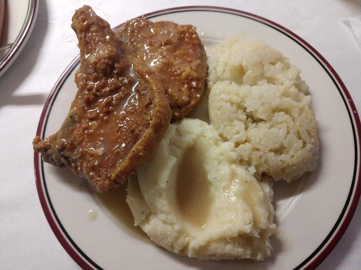 Merredith's Restaurant & Catering Photo 10