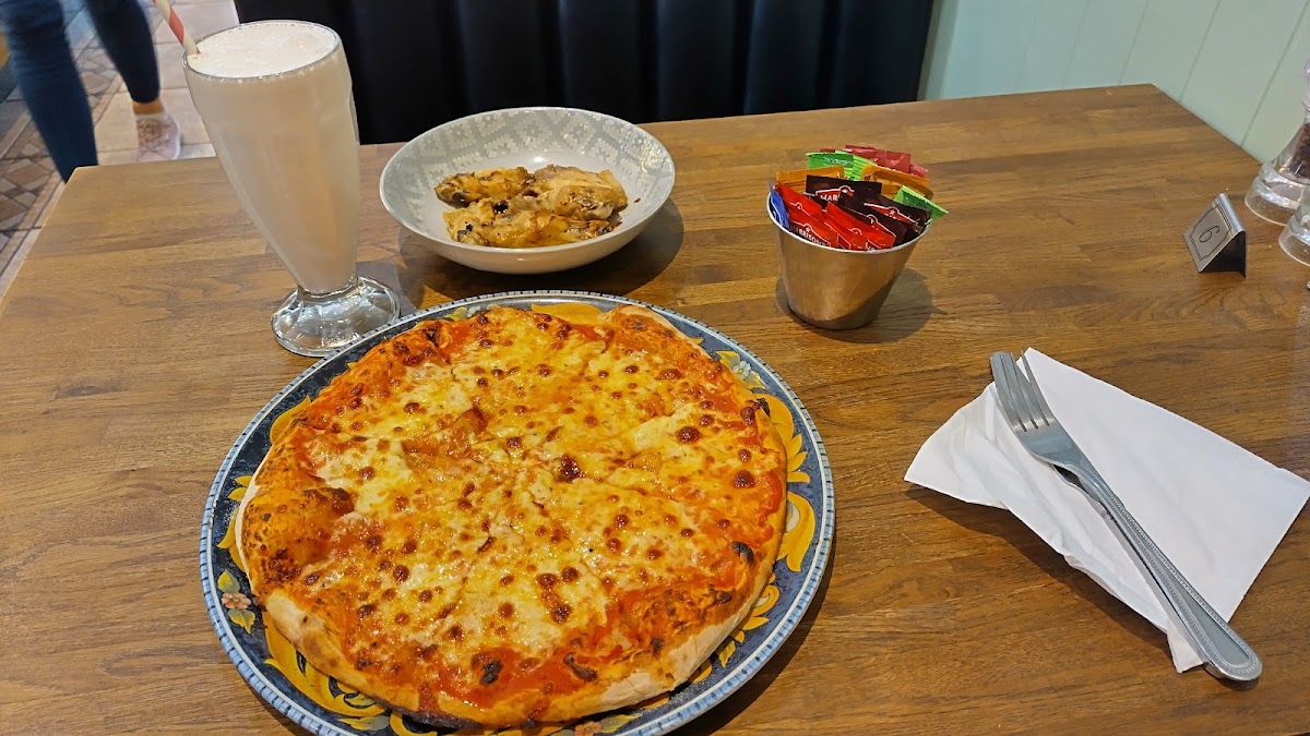 Pinocchino’s Photo 2
