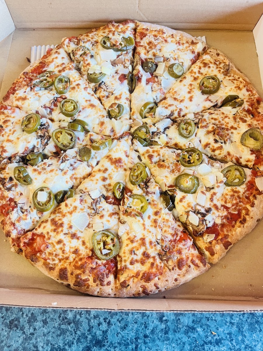 Pyramid Pizza & Wings Photo 2