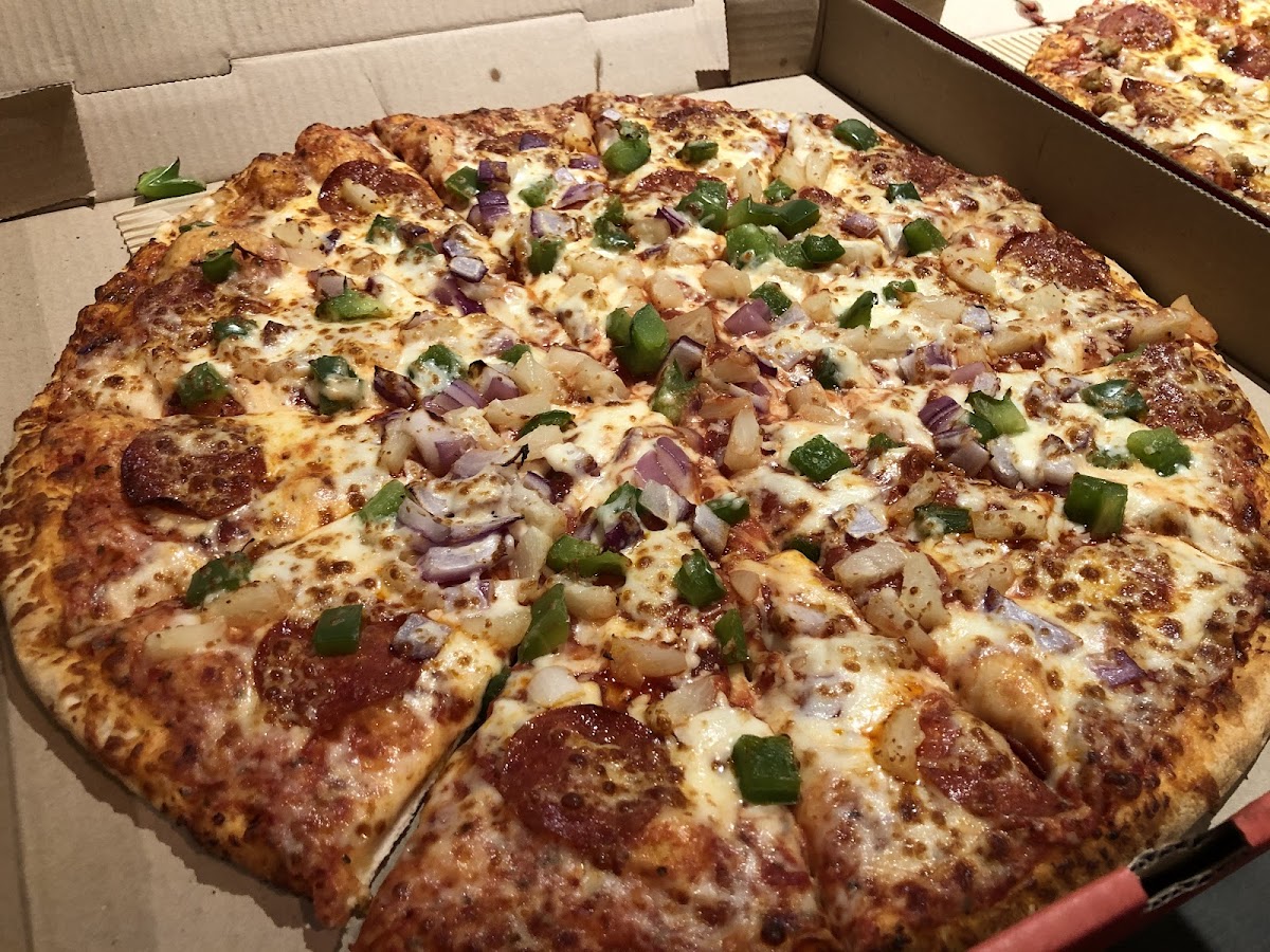 Pyramid Pizza & Wings Photo 7