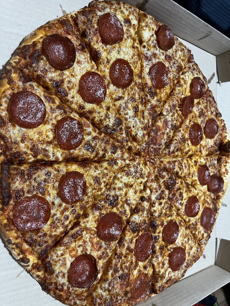 Pyramid Pizza & Wings Photo 9