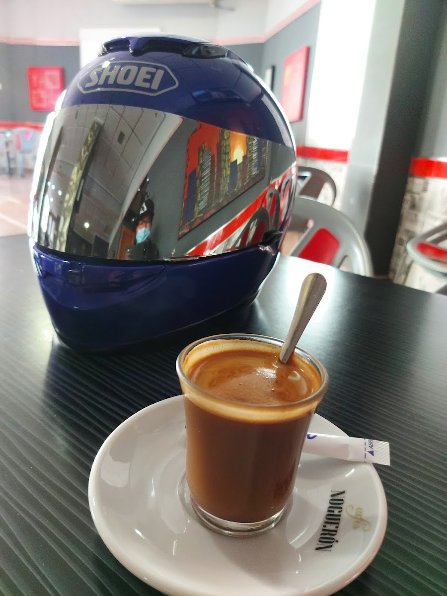 Cafeteria Lozano Photo 5