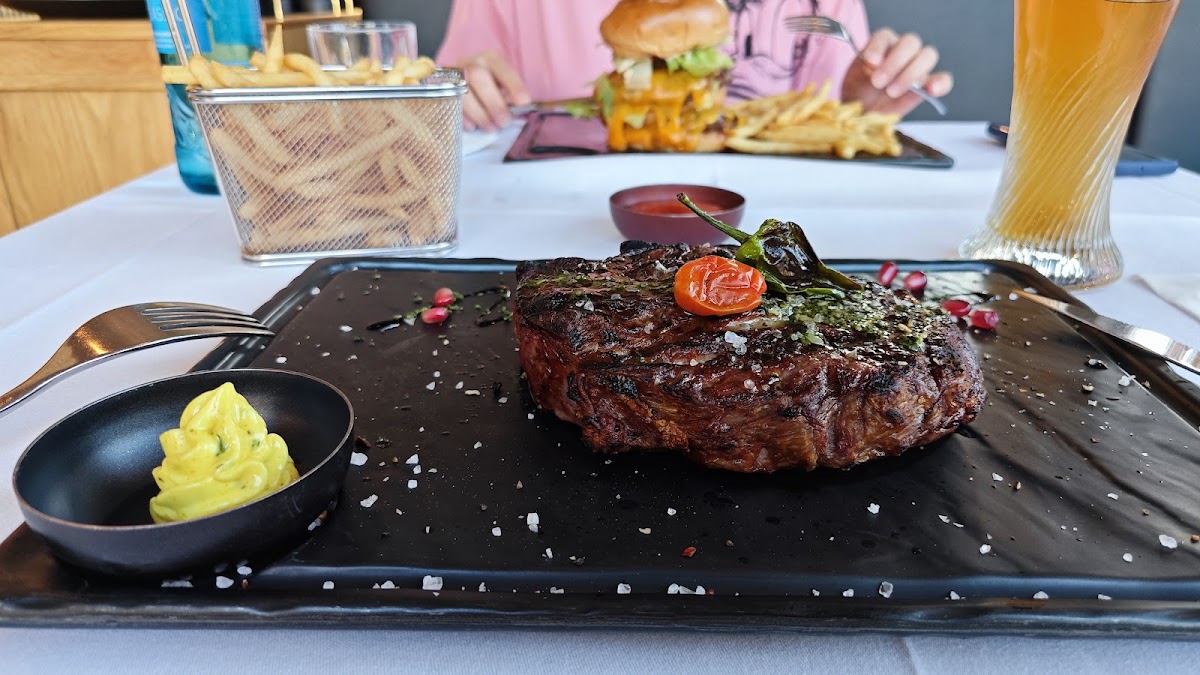 PABLO Steakhouse Photo 10