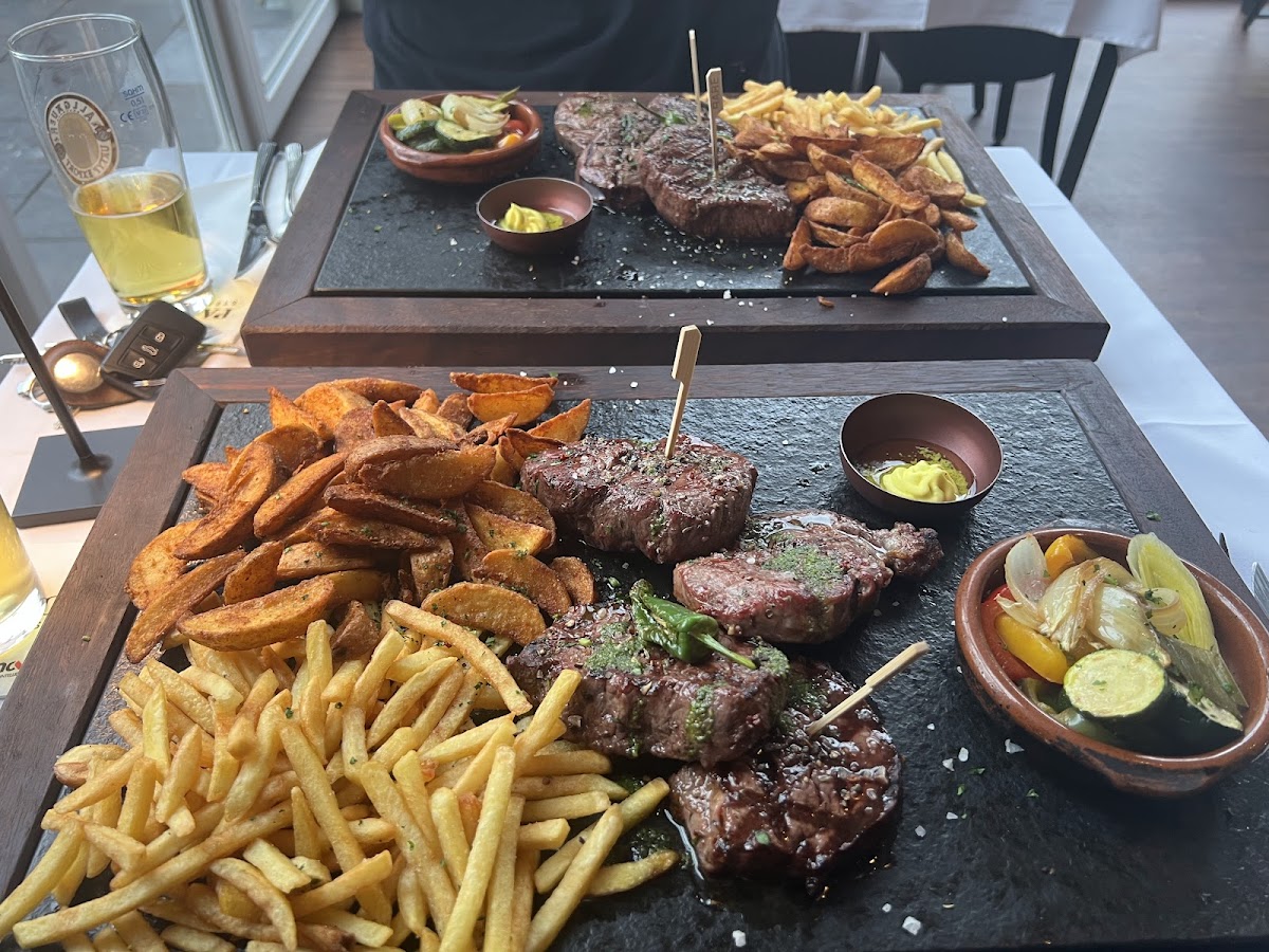 PABLO Steakhouse Photo 3