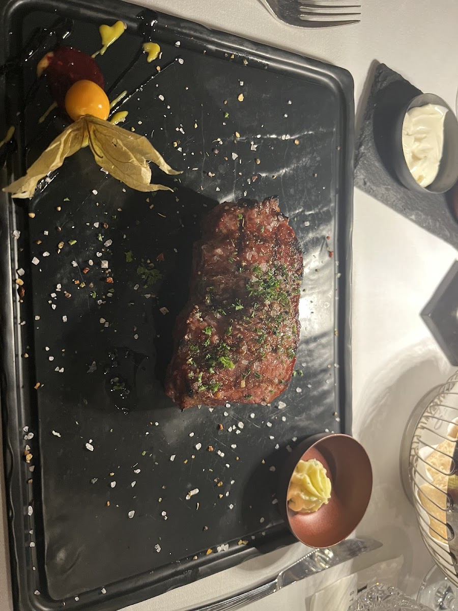 PABLO Steakhouse Photo 8