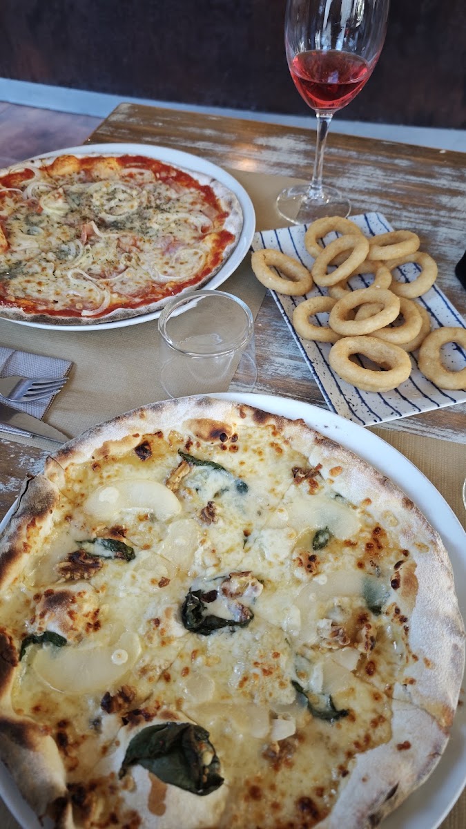 Pizzeria la Tea Photo 3