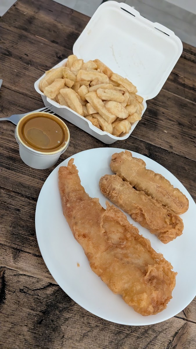 Ocean Breeze Traditional Fish & Chips Photo 3