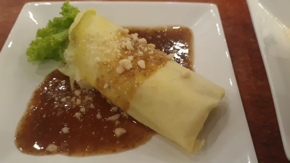 Max's Restaurant Photo 2