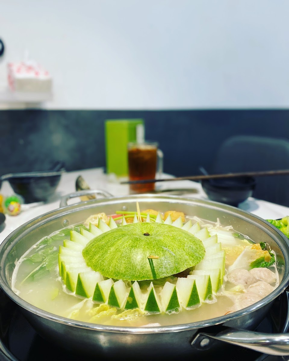Low Maji Wintermelon Steamboat Restaurant • Sri Petaling • 火锅 Photo 5