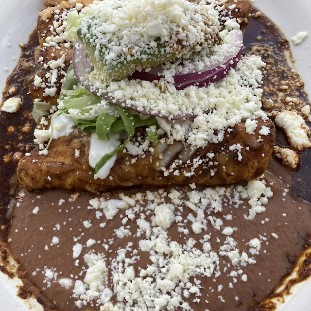 Enchiladas De Mole