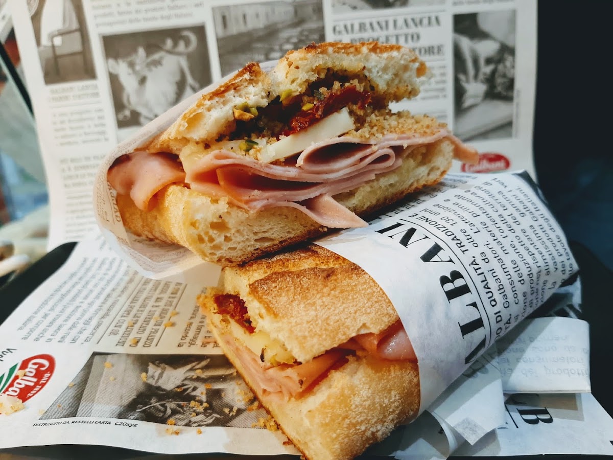 OttantaVogliaCafé | Caffé e Panini Photo 6