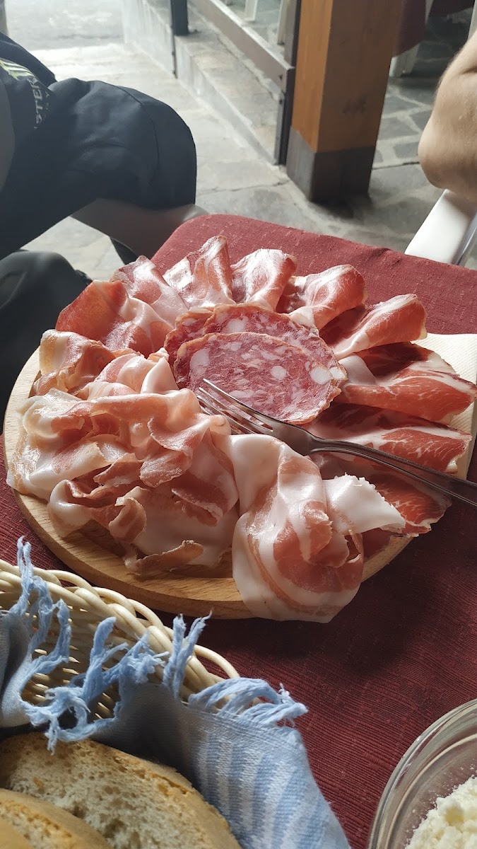 Bar Pizzeria Trattoria 'Bonjour' Photo 5