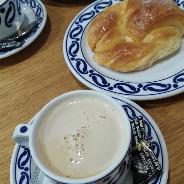 Café Con Leche