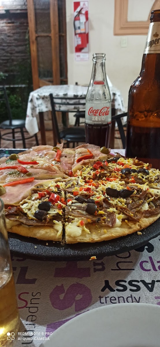 Pizzería La Colonial Photo 10