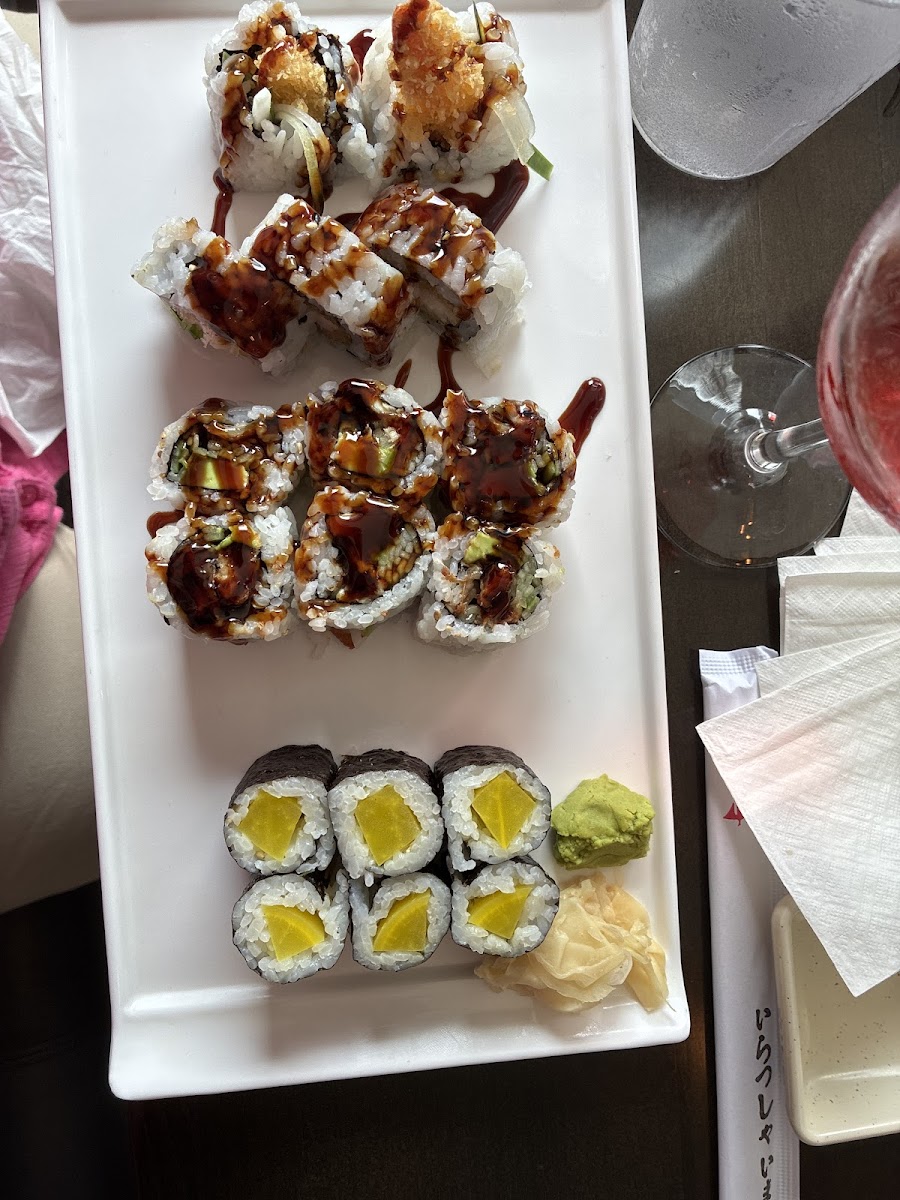 Hachi Hachi Sushi & Hibachi Columbus Photo 4