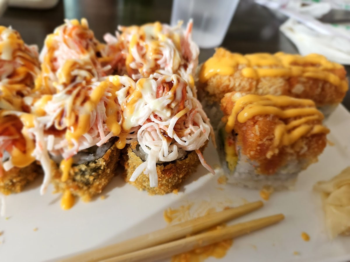 Hachi Hachi Sushi & Hibachi Columbus Photo 9