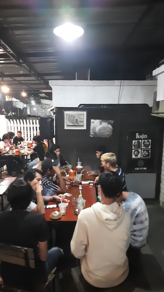 Raden Suro Coffee House Photo 2