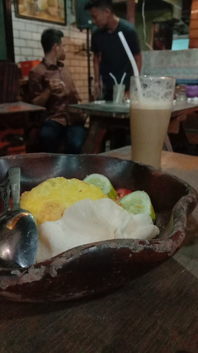 Raden Suro Coffee House Photo 5