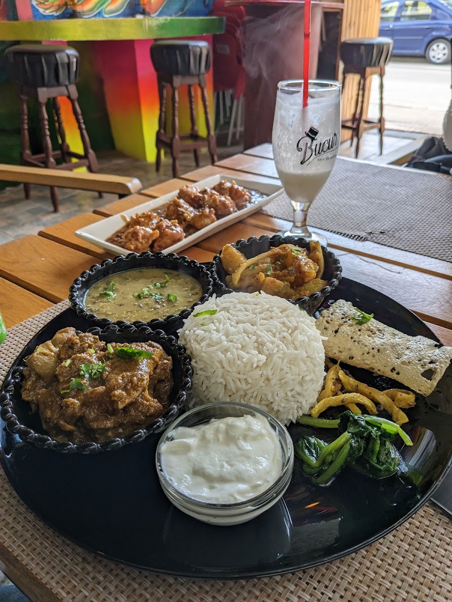Casa Tanase Nepalese Cuisine Photo 5