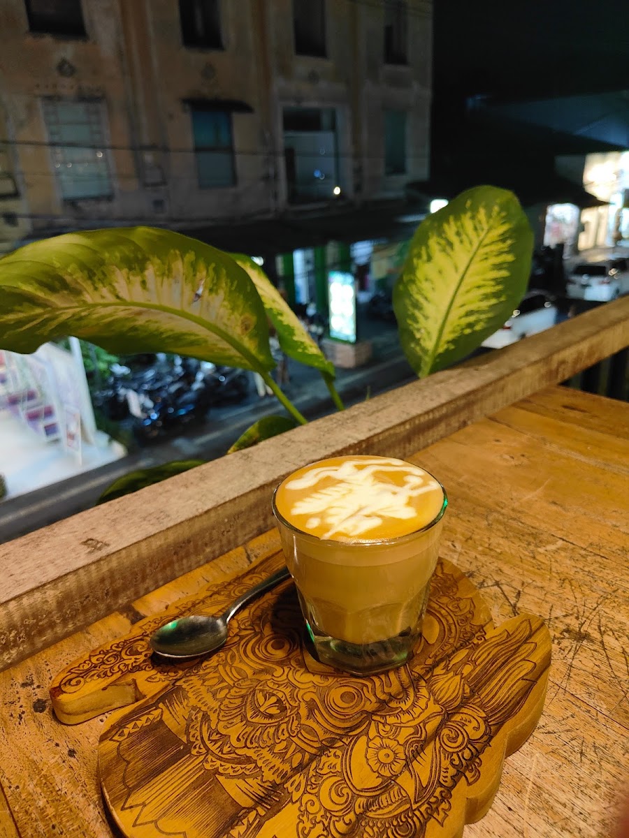 Twin Joglo Ubud - Bar & Restaurant Photo 8