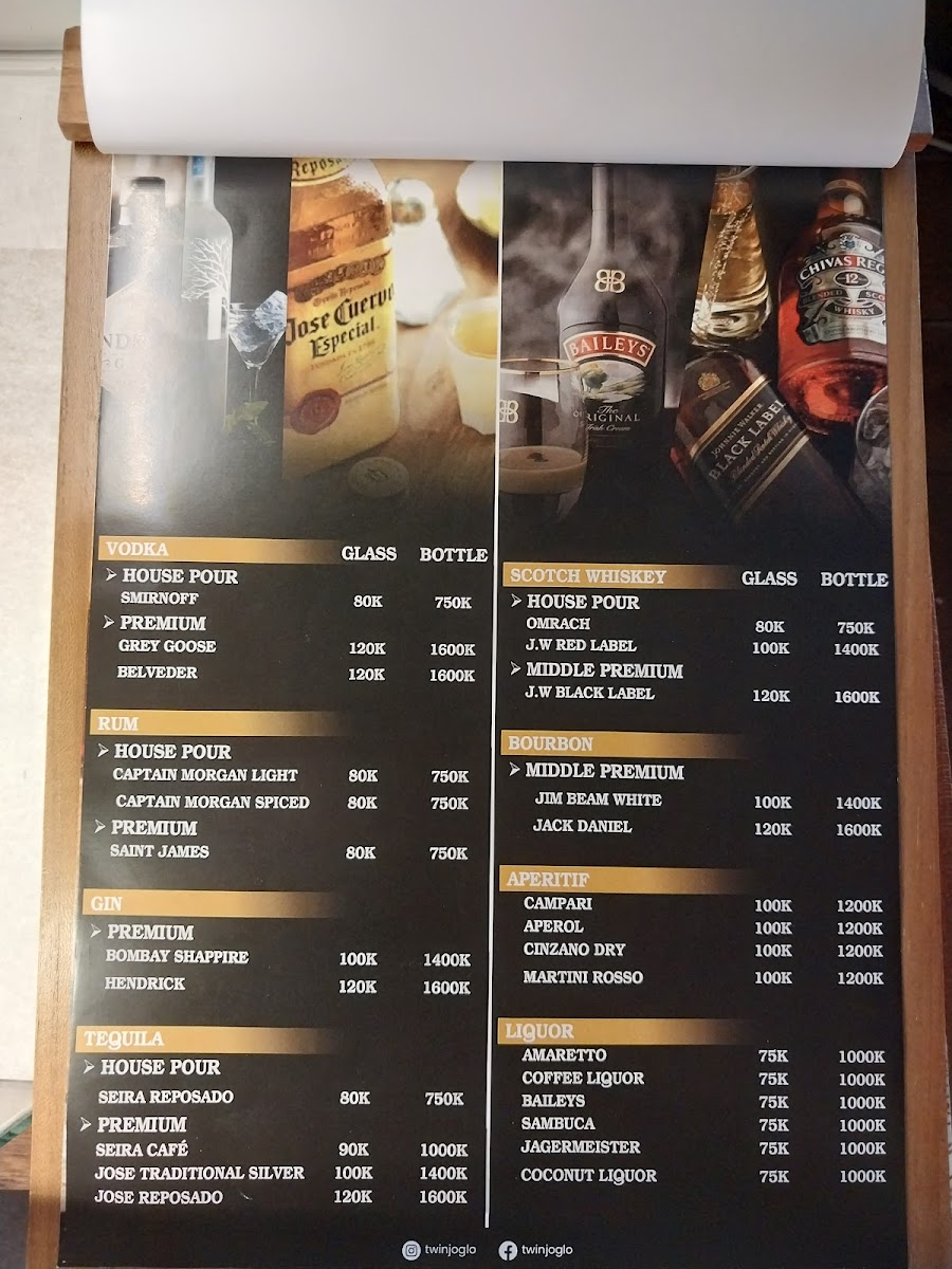 Twin Joglo Ubud - Bar & Restaurant Photo Menu 1