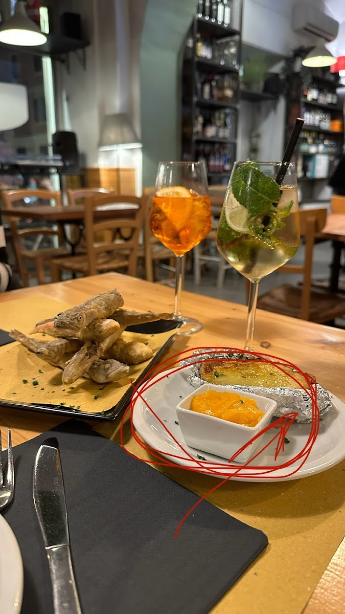 Gli Spritzzati Vino e Cicchetti Photo 9