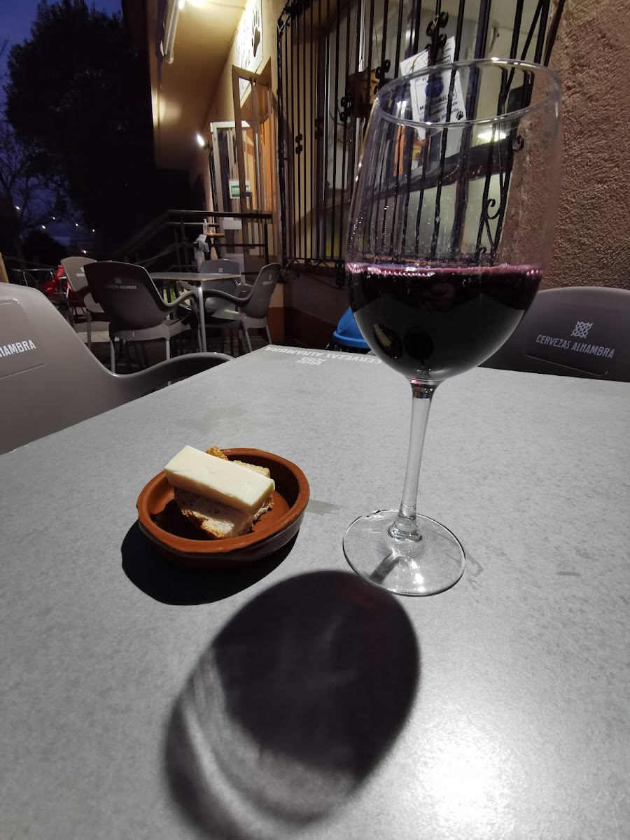 cafe-bar kuma Photo 5
