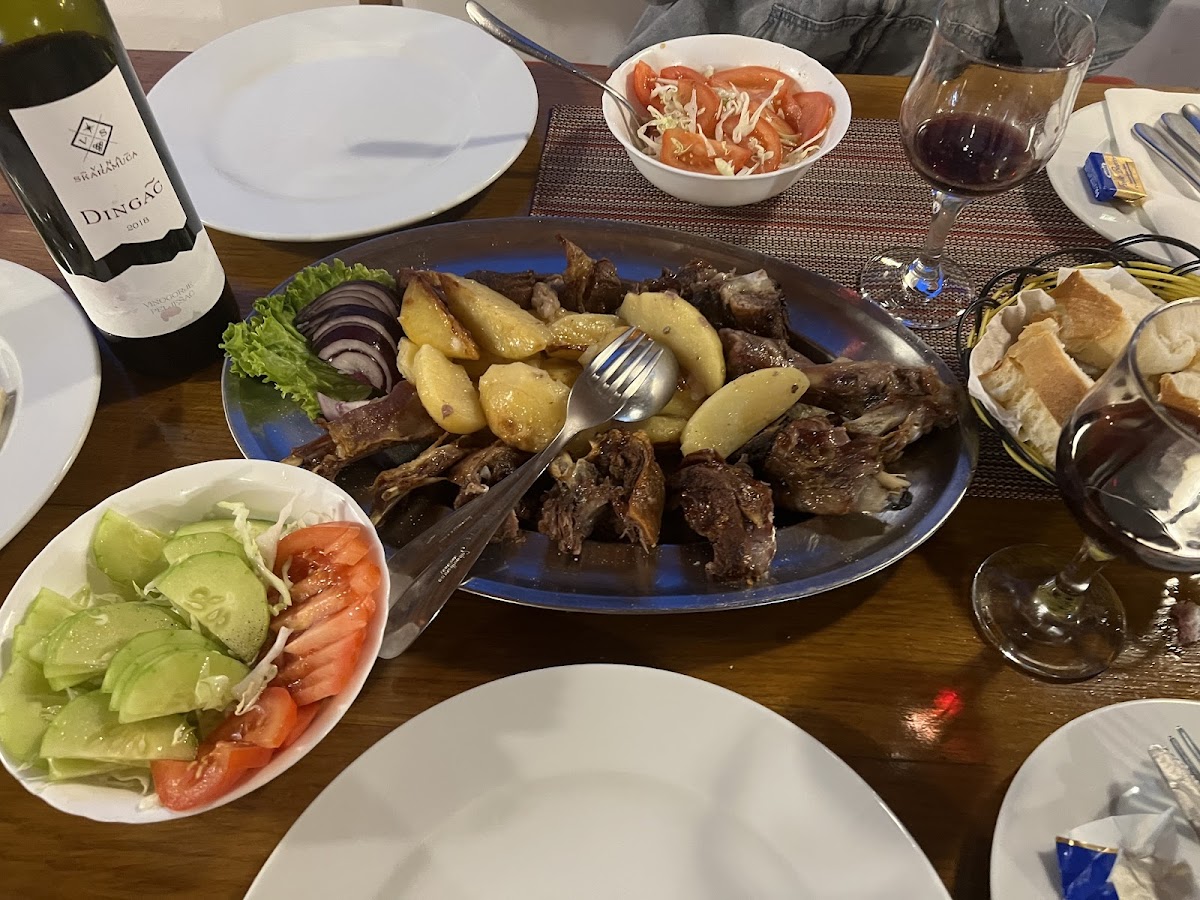 Peka GLOCKE LAMM[baked lamb under the bell] Photo 3