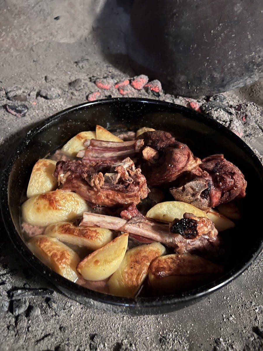 Peka GLOCKE LAMM[baked lamb under the bell] Photo 5