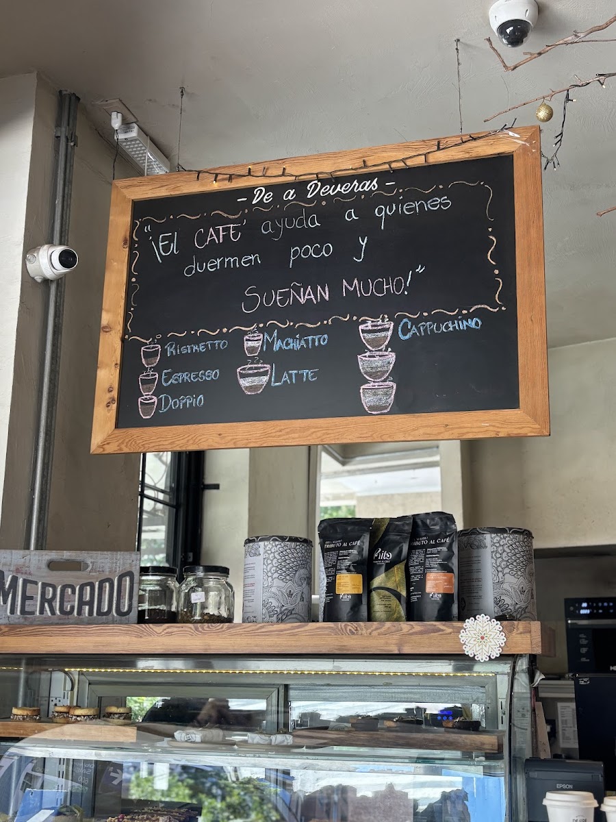 De a Deveras Mercado y Café Photo Menu 10